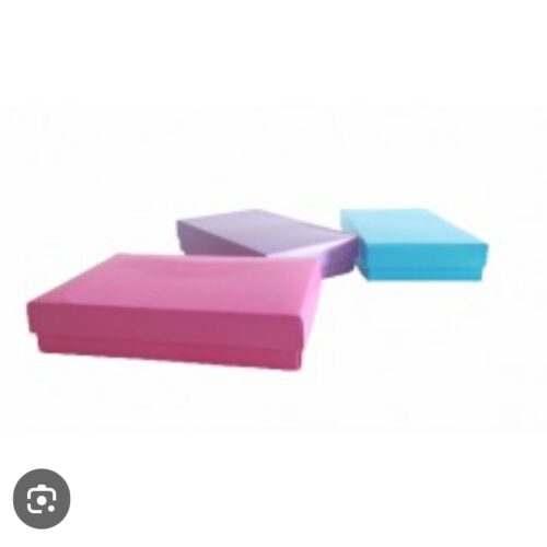 CAJA BOMBONERA LISA 1/4KG X30U